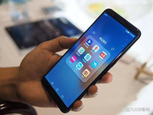 手机突然特别烫是怎么回事 手机突然特别烫是怎么回事