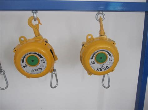 耳朵里平衡器坏了是什么症状